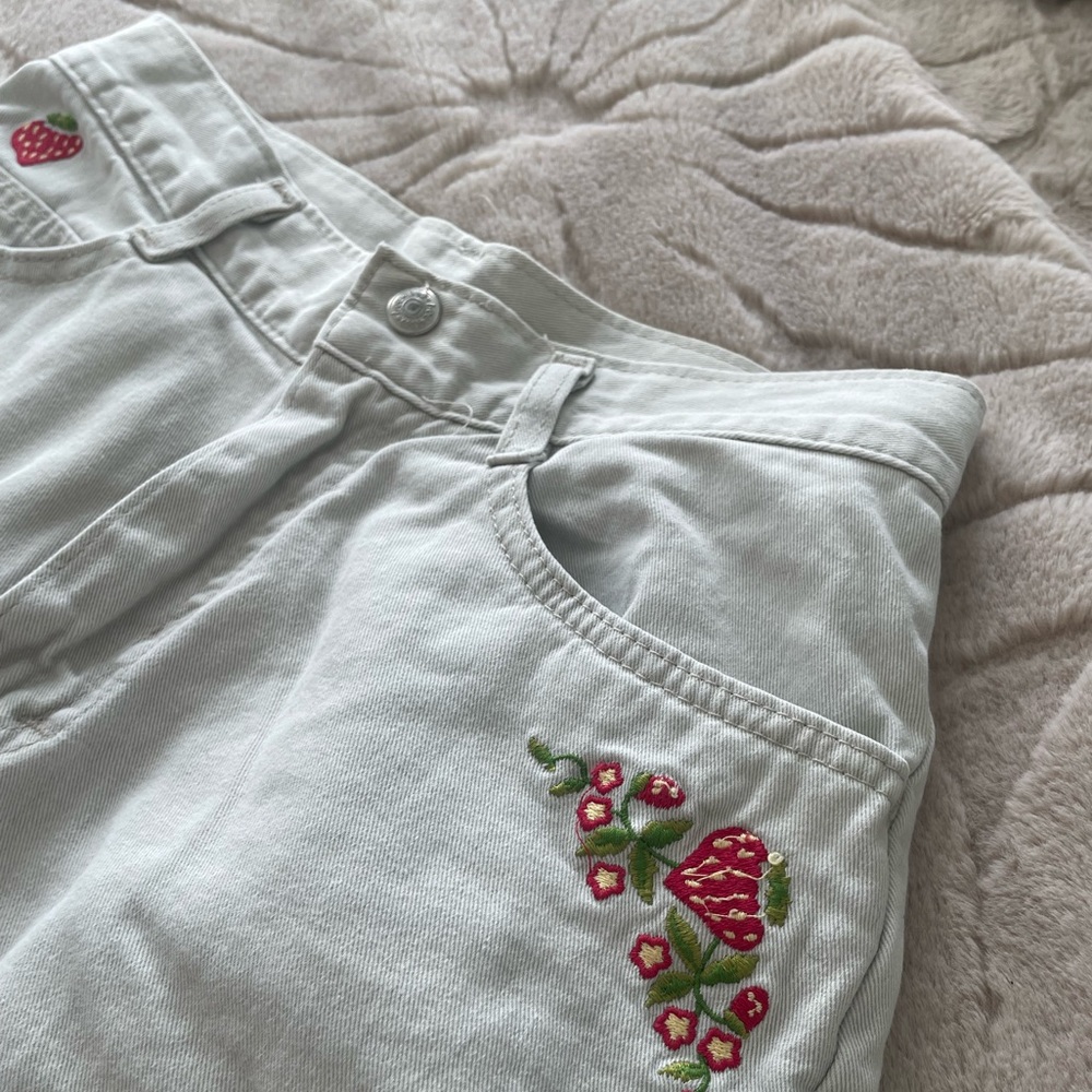 Vintage strawberry Lee shorts